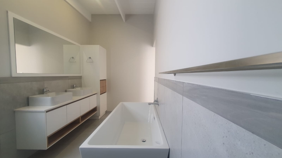 3 Bedroom Property for Sale in Lampiesbaai Western Cape